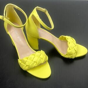 Madden Girl NEW size 8 braided sandal block heel Barbi Citron